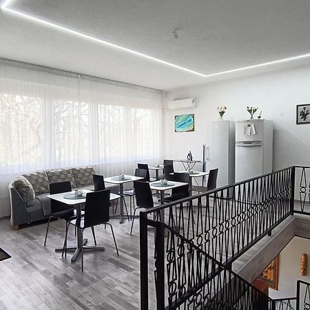 Toelgyfa Vendeghaz Hotel Балатонсепезд Екстериор снимка