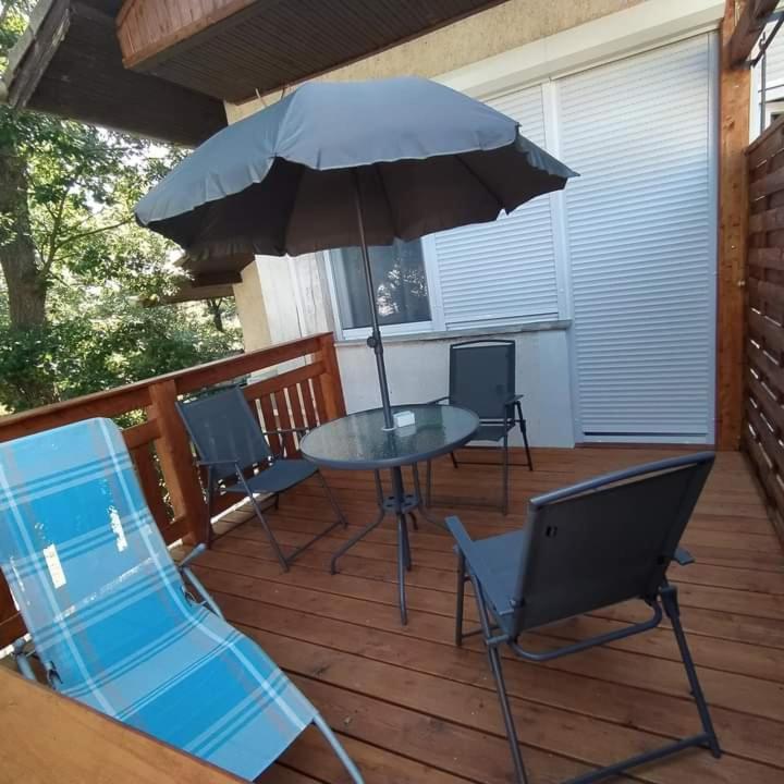 Toelgyfa Vendeghaz Hotel Балатонсепезд Екстериор снимка