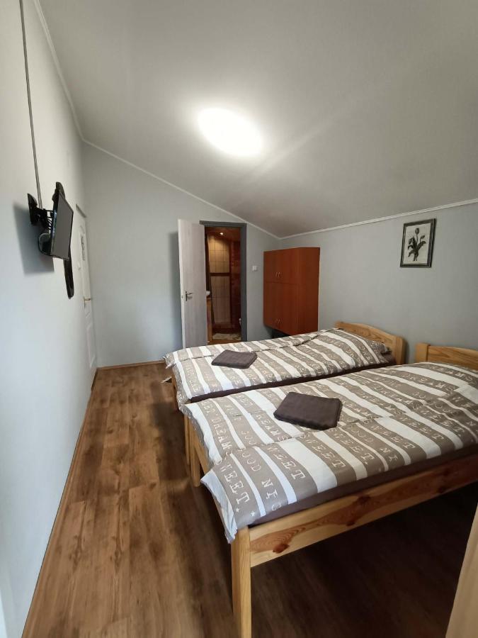 Toelgyfa Vendeghaz Hotel Балатонсепезд Екстериор снимка