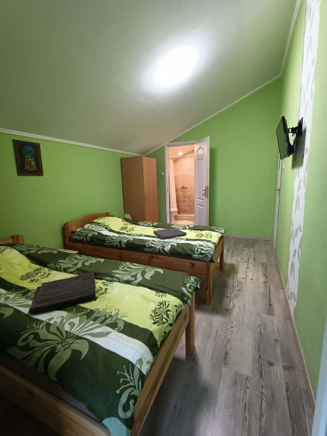 Toelgyfa Vendeghaz Hotel Балатонсепезд Екстериор снимка