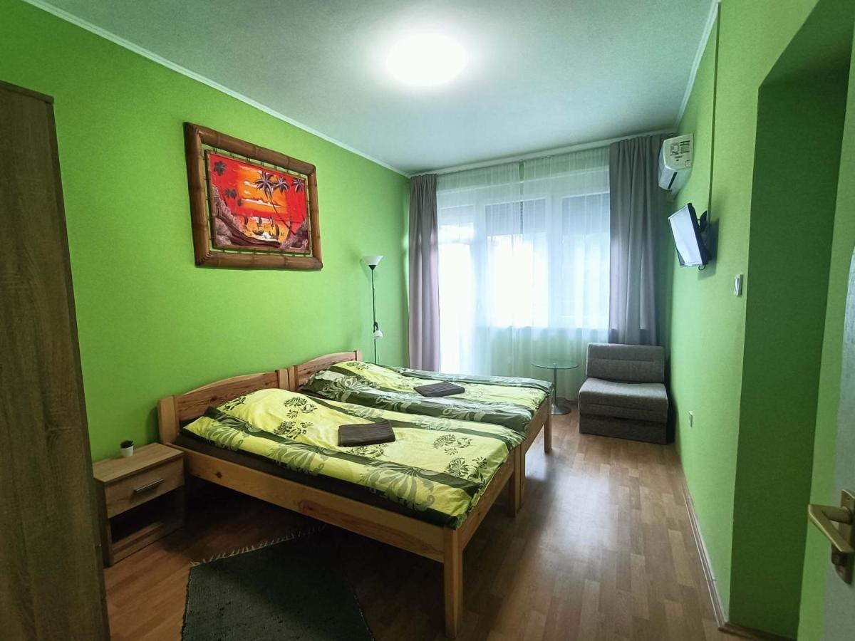 Toelgyfa Vendeghaz Hotel Балатонсепезд Екстериор снимка